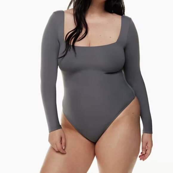 Aritzia Babaton Contour Elegant Charcoal Square Neck Long Sleeve Bodysuit - Picture 3 of 8